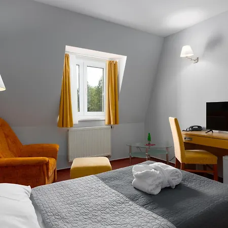 Отель Brussel 4*